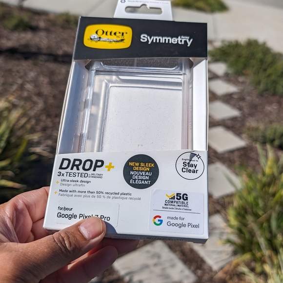 OtterBox Pixel 7 Pro Case Symmetry Series Clear - Picture 2 of 16